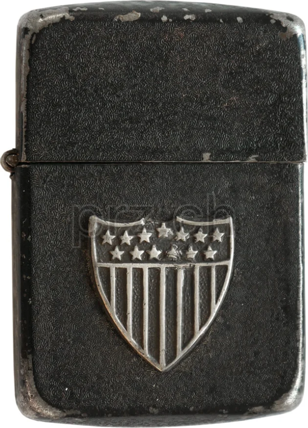 Vorderseite von U.S. Army Shield, Modell three barrel hinge, round bottom, Jahr 1943 - 45, Bild 1